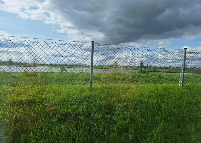 Overnachten In De Kroeg شقة Oijen