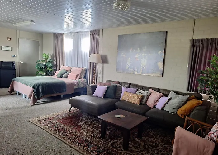 Overnachten In De Kroeg شقة Oijen